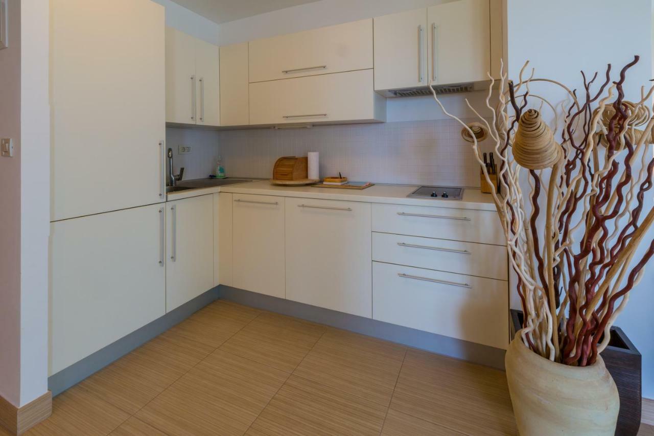 Apartment Golden View Dramalj Buitenkant foto